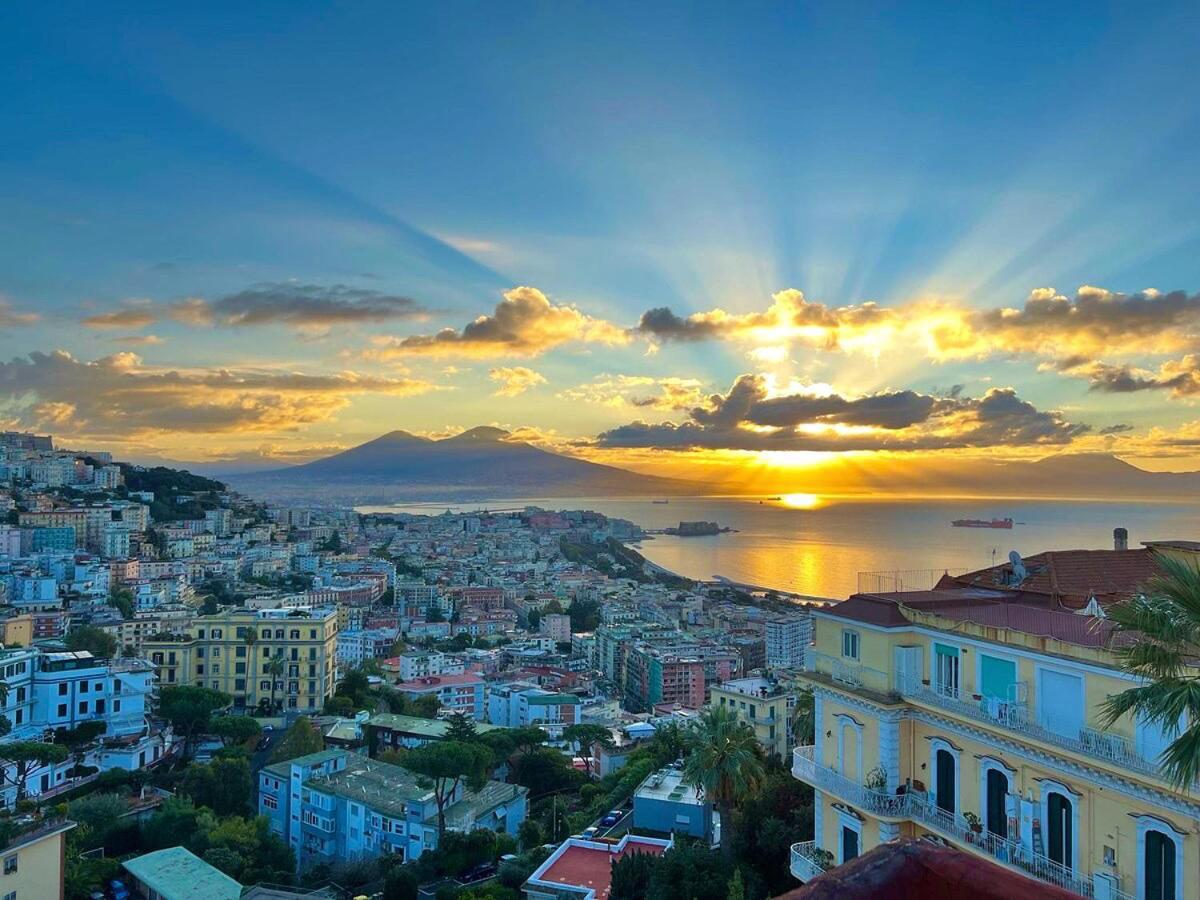 La Dimora, La Mansarda Sul Golfo Nápoles Exterior foto
